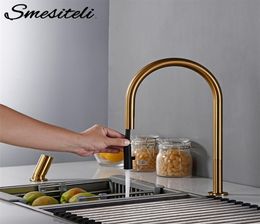 Smesiteli New Faucet Invisible Pull Out Sprayer Head Double Hole Single Handle And Cold Solid Brass Kitchen Sink Mixer Tap T204311418