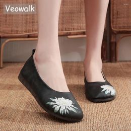 Casual Shoes Veowalk Soft Synthetic Leather Women Flower Embroidered Slip On Ballet Flats Retro Ladies Comfortable Walking Shes Black White