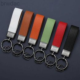 Key Rings First Coat Cowhide Astronaut Leather Keychain for Men and Women Car Key Chain ring Vintage Keyring 240412