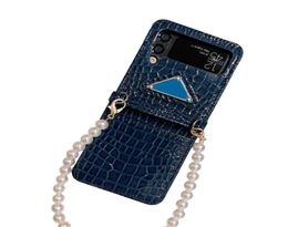 Crocodile Pattern Phone Cases For Samsung Galaxy Z Flip 3 Leather Cover Case Luxury Pearl Chain Wristband Women For Samsung Galaxy5444569