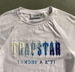 Mens T-Shirts Summer TShirt Trapstar Short Suit 2.0 Chenille Decoded Rock Candy Flavor Ladies Embroidered Bottom Tracksuit t shirt6V