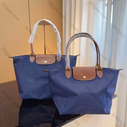 2024 Tote Bag Designer Bag Fashion Womens Shoulder Bag Nylon Crossbody Large Capacity Shopping Luxury Fashion Handbag Beach Bag 10a