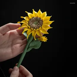 Decorative Figurines Sunflower Ceramic Simulation Flower Hand-kneaded Originality Tea Table Decoration Small Pet