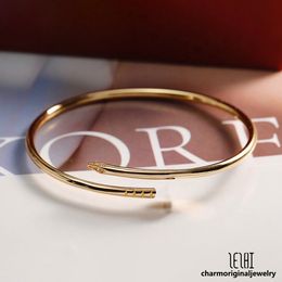 gold plate bracelet nail bracelet designer designer Jewellery silver gold bangle for woman small model cute bracelets stainless steel gold bangle couple bracelets