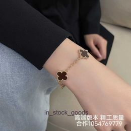 High end designer bangles for vancleff V High end Four Leaf Grass Five Flower Bracelet Womens High Edition Silver Shine Bracelet Streaming Resources Original 1to1