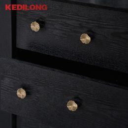 Solid brass petal light luxury cabinet handle, modern minimalist furniture hardware drawer lotus leaf pull knob