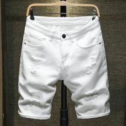 White jeans shorts men Ripped Hole Frayed Knee length classic simple Fashion Casual Slim Denim shorts Male high quality 240411