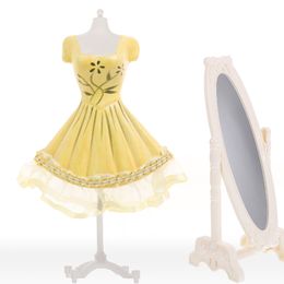 Mini House Accessories Skirt Mannequin Model Clothes Display Stand Support