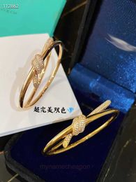 High end designer bangles for Tifancy womens V gold high-end knot bracelet knot 925 silver 18K rose gold bracelet same style Original 1:1 With Real Logo