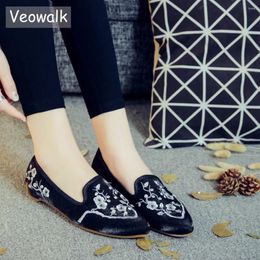 Casual Shoes Veowalk Plum Embroidered Women Cotton Fabric Pointed Toe Ballet Flats Handmade Vintage Spring Ladies Soft Comfort Slip On