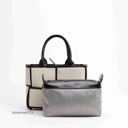 Square Venata One White Fashion Small Designer Botteega 2024 Cassette Black Bags Cowhide Oblique Woven Canvas Bag Women Shoulder Lady Straddle PG4W