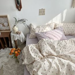 Korean Style Ins Little Flowers Bedding Set Flat Bed Sheet Duvet Cover Twin Full Queen Nordic Bed Linen Boy Girl Bedding Sets