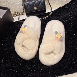 Slippers 2024 Autumn/Winter Large Size Flower Plush Women's Thick Sole Crossover Cotton
