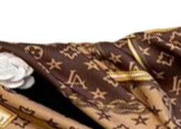 Luxury Brand Classic Simple Letter Design Satin Luxury Square Scarf Outdoor Shawl Silk Turban Beh Wrap Fashion Women Scarves 90*90cm1625244