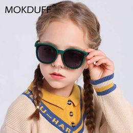 Sunglasses 3-12 Years Kids Polarised Sunglasses Boys Cool Girls Soft TPEE Frame Cat Eye Design Fashion Sun UV400 Protection Oval Glasses 240412