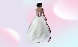 Retro Design White and Red Wedding Dresses Cap Sleeve Appliques Lace Pleated Tulle Satin A Line Bridal Gowns Custom Size60505664773740