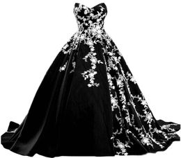 Vintage Gothic Black And White Wedding Dresses 2021 Sweetheart Strapless Garden Country Bridal Wedding Gowns Sweep Plus Size Bride3166072