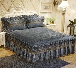 Grey Lace Bedspread Bed Skirt Pillowcase 3pcsset Velvet Thick Girls Bedclothes Bed Sheet Wedding Princess Bedding Home Decoration6292570