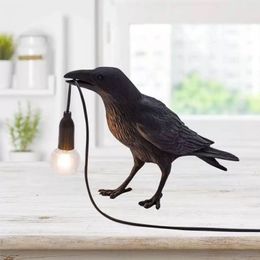 Modern Lucky Bird Table Lamps Bedroom Bedside Living Room Table Lights Creative Resin Animal Lively Home Decor Lighting Fixture