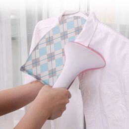 1Pc Garment Steamer Ironing Glove Mitt Thickened Heat Resistant Mini Handheld Clothes Steaming Ironing Pad Board Hand Protector