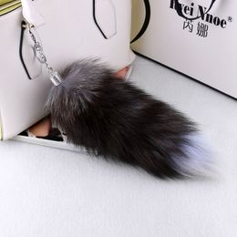 Large Long Natural Fur Tail Keychain Real Fox Fur Tail Pendant Cosplay Tail Cute Wolf Fox Tail Fur Car Keychains Ornaments Gifts