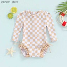 One-Pieces 6M-4T Girls Bikini Beach Swimsuit Long Sleeved Checkerboard Lace Printed Ruffle Edge Swimsuit Y240412
