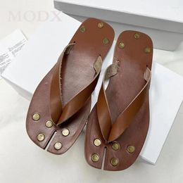 Slippers Split Toe Flat Women Genuine Leather Metal Designer Outdoor Flip Flops 2024 Fashion Softer Elegant Casual Beach Shoes