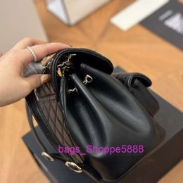 Shops Sell High-quality Backpacks Cheaply Small Backpack Womens 2024 Korean Edition New Mini Fragrant Wind Lingge Chain Bag Casual Versatile Trend