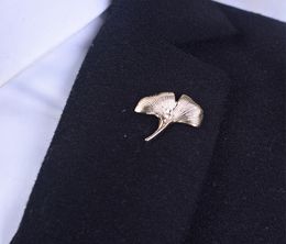 Men ginkgo biloba leaf Lapel Stick Brooch Pin Suit Tuxedo Corsage Wedding Boutonniere Retro buttons lapel pin for wedding4645332