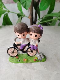 Decorative Figurines Cartoon Resin Cycling Couple Two DIY Birthday Gifts Set Out For Happiness