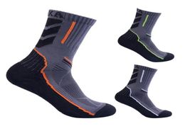 Outdoor Climbing Hiking Cycling Running Skiing Socks Men Hightop Sport Socks Quick Dry Breathable Absorb Sweat Antibacterial L2229179786