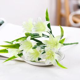 Decorative Flowers 34cm Realistic Lily Artificial Indoor Outdoor For Decoration Plastic Plants Garden Porch Bedroom Office Table