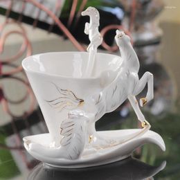 Cups Saucers Horse Coffee Cup Sarcer Spoon Porcelain Enamel Mugs Set Bone China European Ceramic Warter Bottle Christmas Brithaday Gift