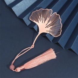 1Pc Retro Apricot Leaf Reading Chinese Design Hollowed Leaf Flower Gift Maple Leaf Book Page Marker Metal Bookmarks