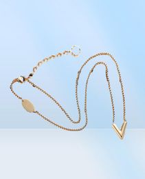 Classic Designer Pendant Charm Bracelets gold love V Necklace fashion Jewelrys Wristband plated letter simple heart Luxury Pendant1831800