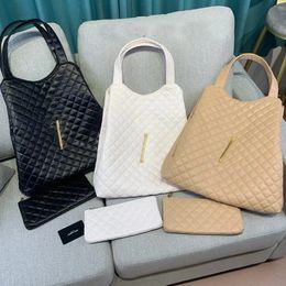 아이어 맥시 토트 백 디자이너 가방 여성 토트 쇼핑 비치 백 패션 고품질 겨드랑스 가방 어깨 가방 지퍼 지갑을 가진 여성 대용량 가방