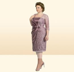 Elegant Straight Dusty Purple Mother Of The Bride Dresses Knee Length Lace Satin Guest Wedding Party Gowns Plus Size Short Groom M3958481