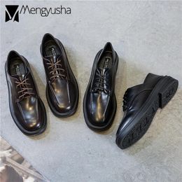 Casual Shoes British Lace Up Brogue Woman Square Toe Sewing Leather Flats High Quality Oxford Female Derby 2