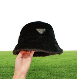 Fashion men designer bucket hat holiday Travelling high quality faux fur mens designers caps hats casual women sunhats5224591