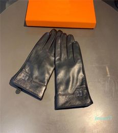 Winter Driving Warm Gloves Mittens Mens Letter Designer Glove Solid Colour Leather Mitten1251950