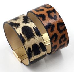 B2302 ZWPON PU Leather Leopard Cuff Bracelets Magnet Wide Animal Print Cheetah Magnetic Bangles Punk Jewelry Whole2856760