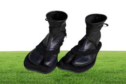 Designer Split Toe Women Boots Tabi Personality Flat Strap Ankle Boots Toe Japanese Ninja Shoes Warm Socks Boots Super Star 2109144474033
