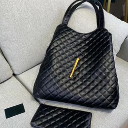 High Quality Designer Bag Y Shoulder Bags Gold Buckle Letter Single Shoulder Bag Genuine Leather Carrying Underarm Bag Wallet Envelope Bag