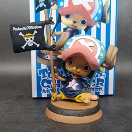 Comics Heroes 9cm One Piece Figure Anime Chopper With Flag Action Figurine Doll Model Toys PVC Statue Collection Car Decoration Children Gifts 240413