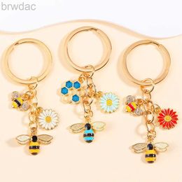 Key Rings Kpop Crystal Rhinestones Enamel Bee Flowers Love Honeycomb Key Ring Garden Key Chains Souvenir Gifts For WomenHandbag Jewellery 240412