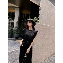 Women's Suits & Blazers p Family Spring/summer Metal Triangle Decoration Small Shoulder Cushion Sleeveless Top+wide Leg Pants Acetate Silk Smooth Set