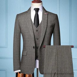 Men's Suits Blazers Jacket Vest Pants Retro Gentleman Classic Fashion Plaid Mens Formal Business Slim Suit 3Pces Set Groom Wedding Dress size 6XL