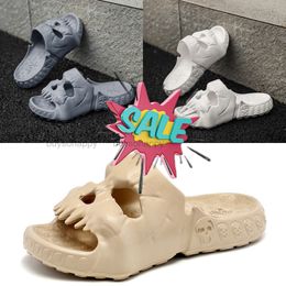 Popular EVA Shoes Skull Feet Thick Sole Sandals Summer Black blue Beach Mens Shoes Breathable Slippers GAI 40-45