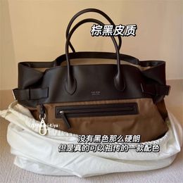 Handbag Designers Sell Women's Bags From Discount Brands the Row Large Capacity Commuting Bag Tote Nylon Top Cowhide Underarm for Women