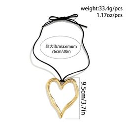 Pendant Necklaces Simple Geometric Hollow Love Heart Necklace Black Leather Braid Wax Choker Party Drop Delivery Jewellery Pendants Dhyja